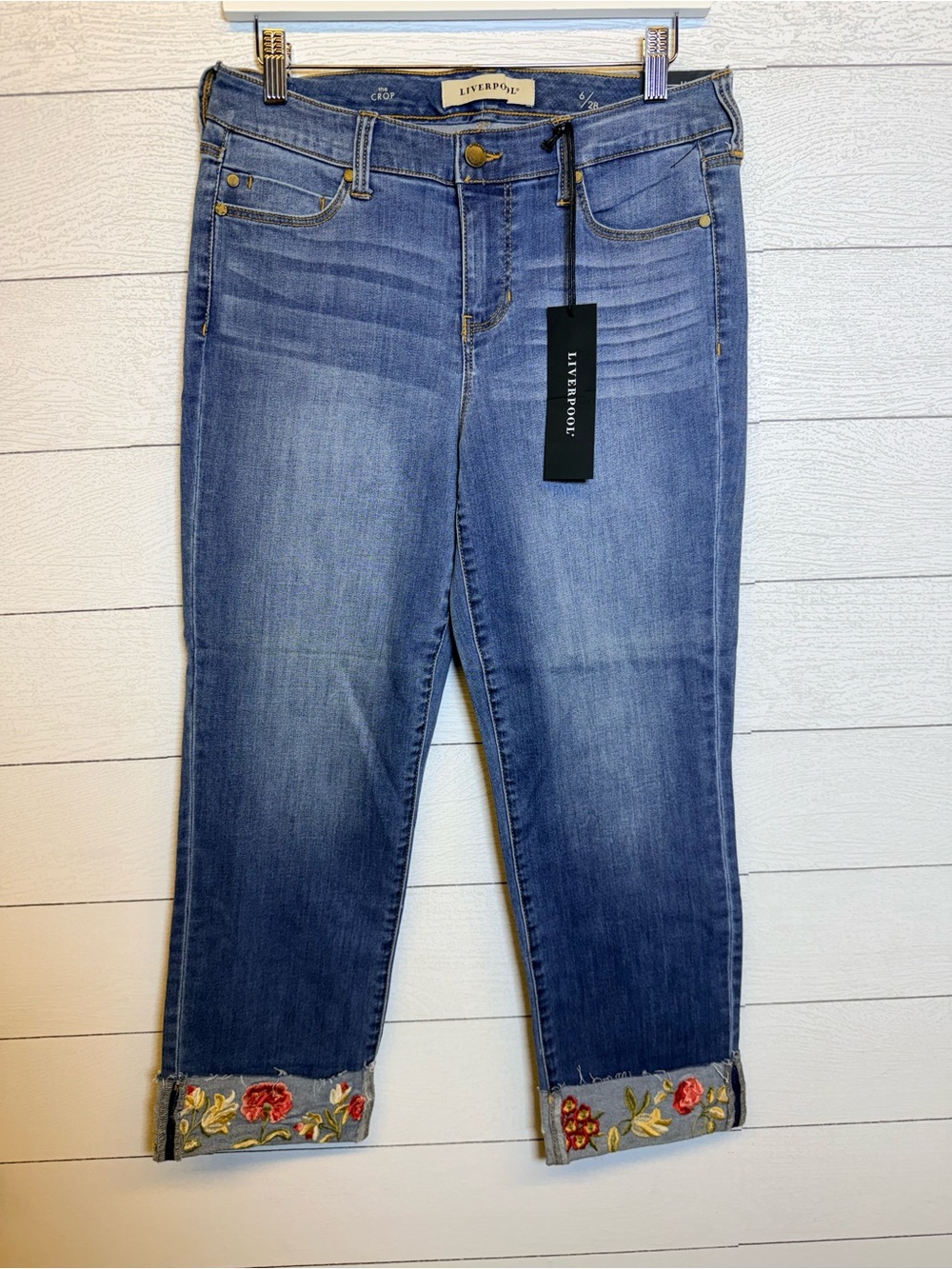 Liverpool The Crop Blue Jeans with Embroidered Floral Cuffs Size 6/28 NWT